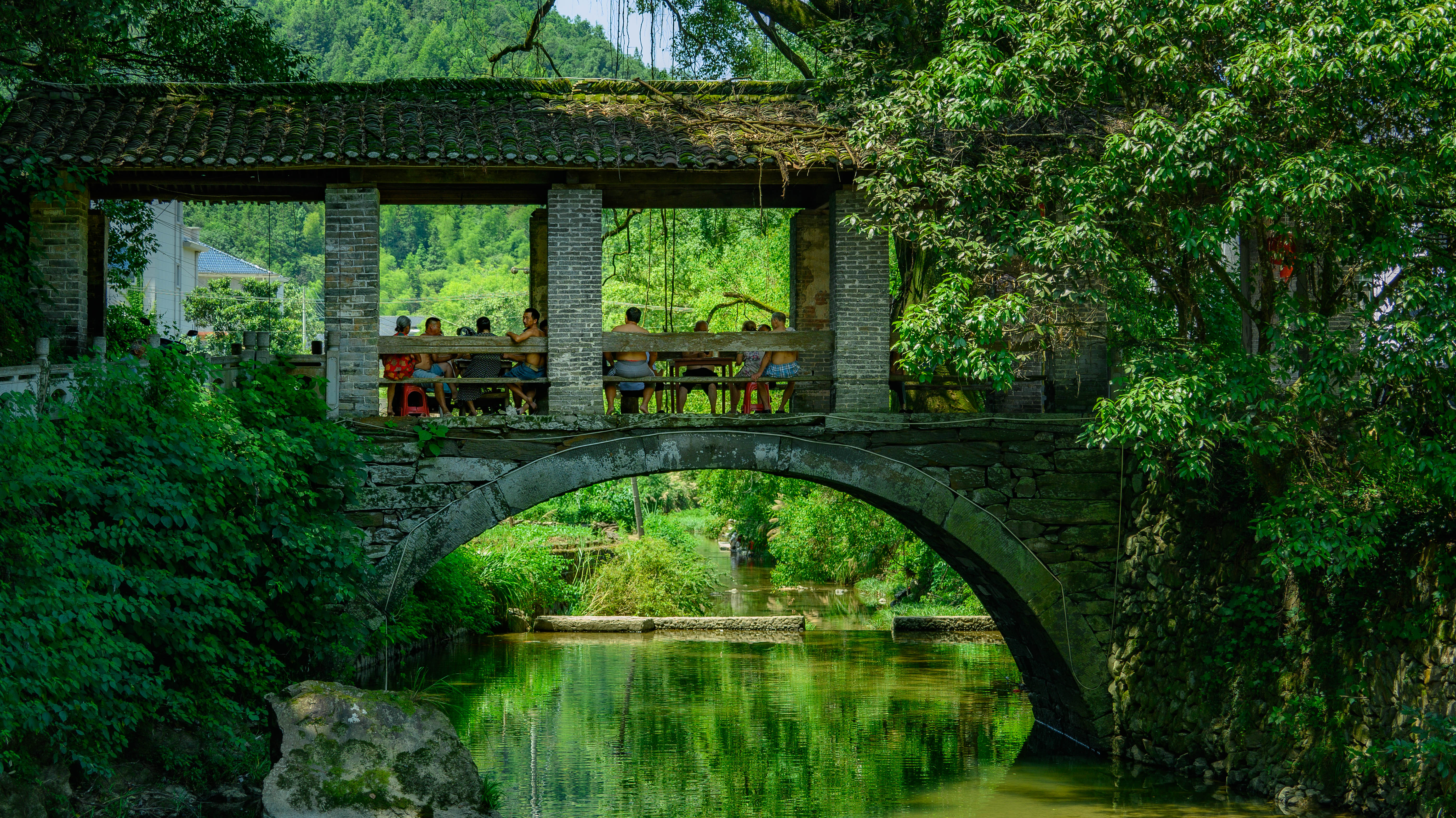 严台村